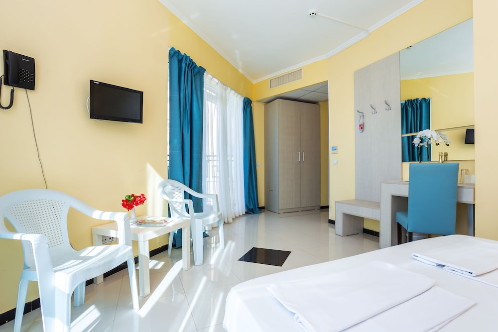 Hotel Blue Pearl Sunny Beach 33/67