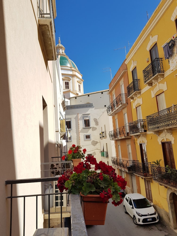 La Trinacria Bed & Breakfast 5/38