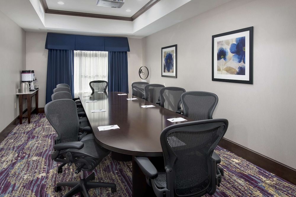 Hampton By Hilton New Paltz 43/47