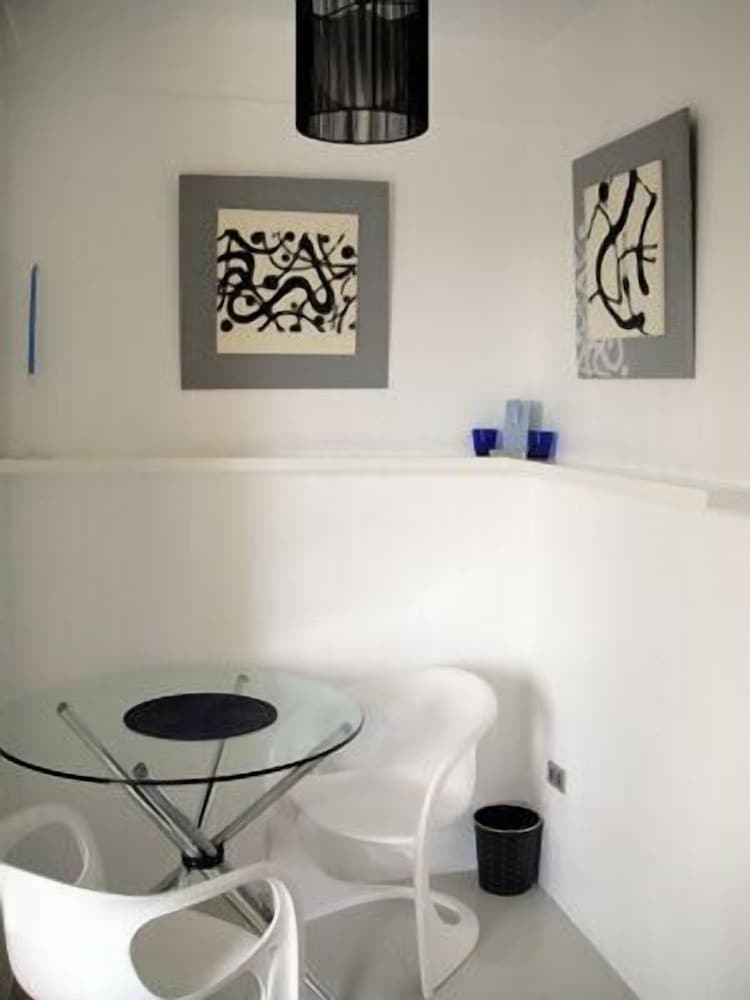 Jlt Condo Units 27/42