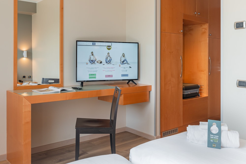 B&B HOTEL Pisa Airport 9/51