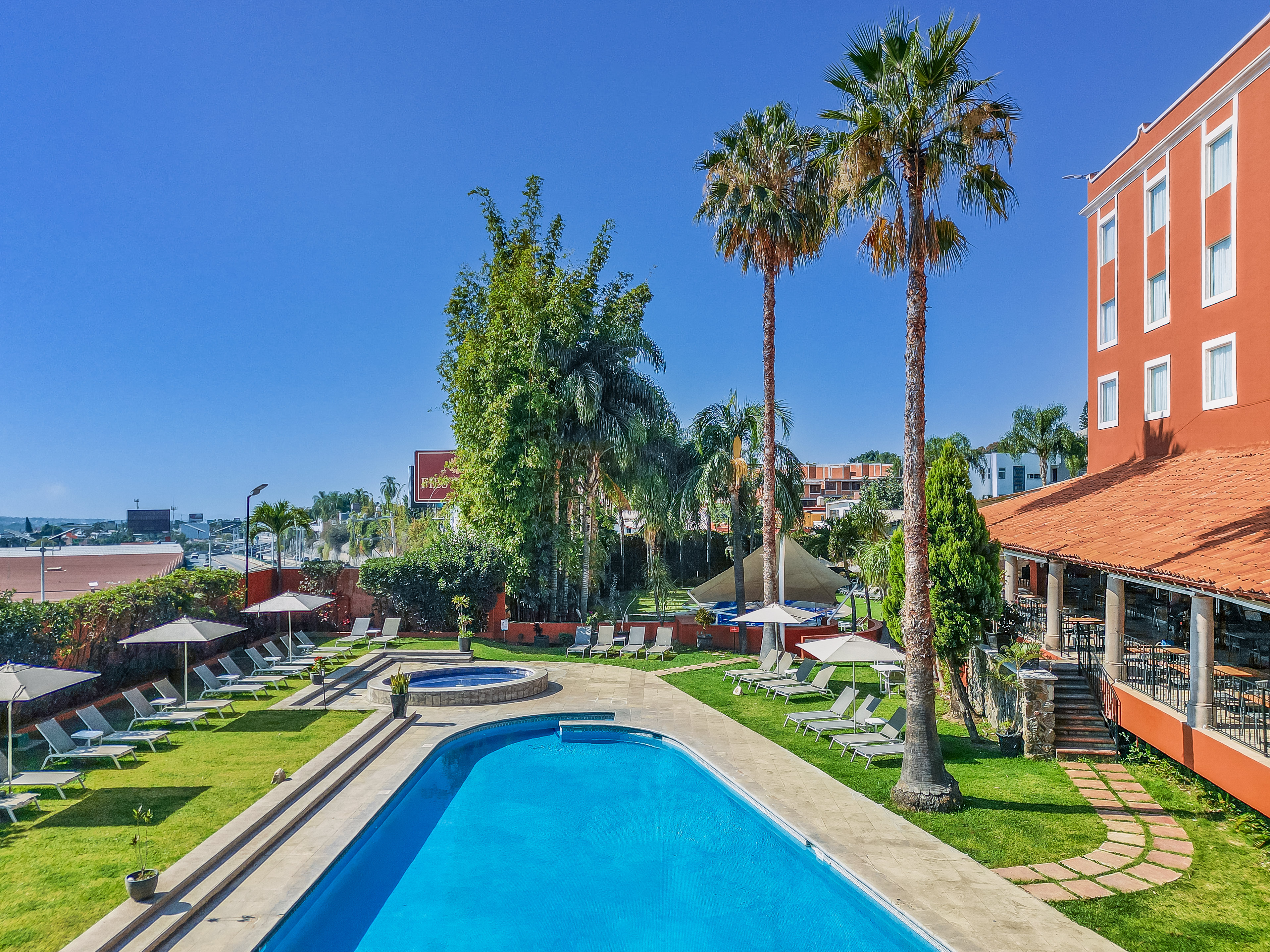 Fiesta Inn Cuernavaca 43/50