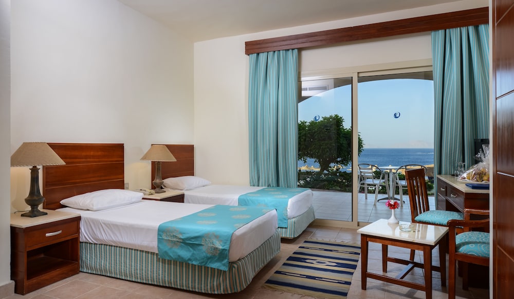 Amphoras Blu - Ultra All Inclusive - Adults Only 8/45