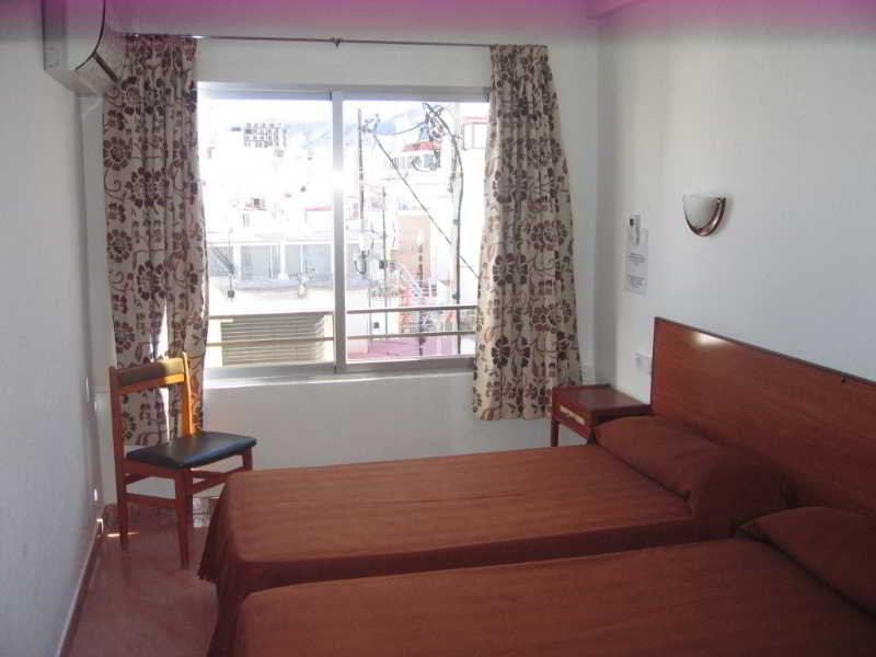 Hotel Condestable 22/32