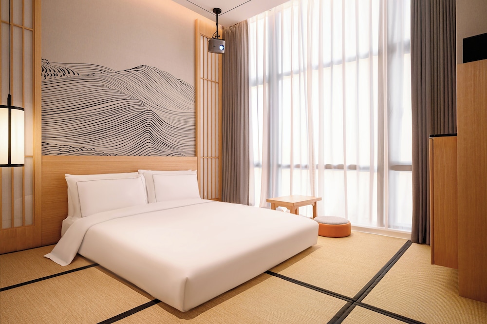Japanese, Single, Futon Bed, Queen Bed, City View
