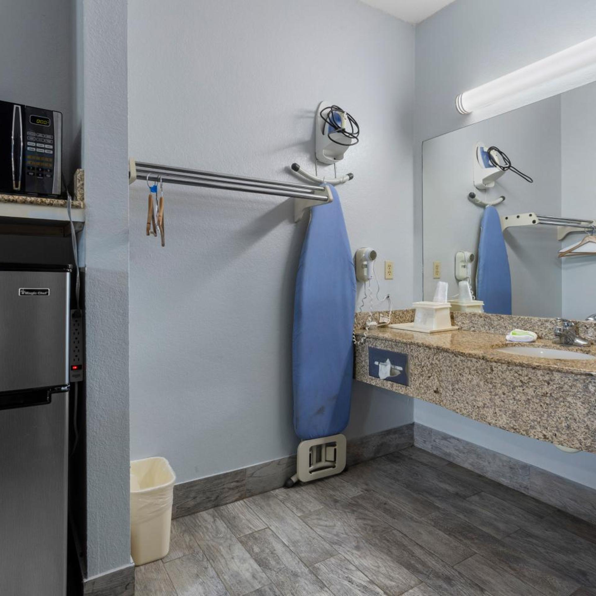 غرفة بسرير كينج بجاكوزي، Best Western Magnolia 9/10