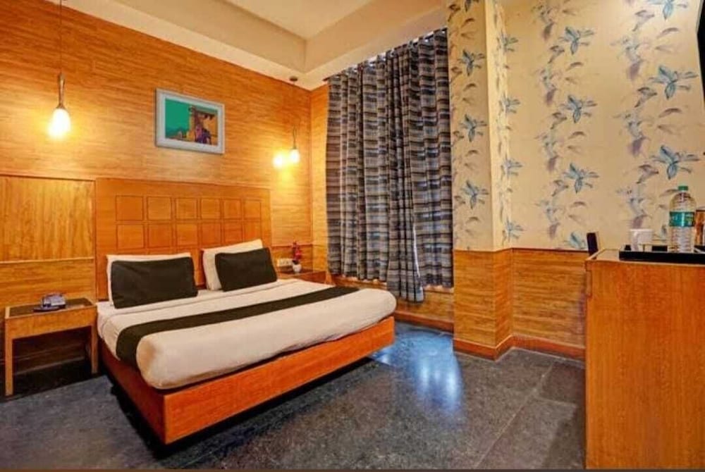 Oyo 421 One Hotel 20/44