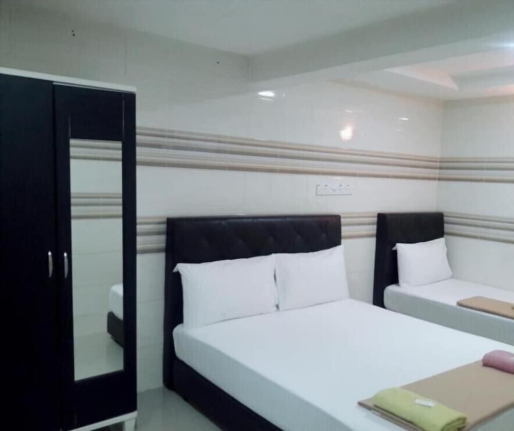 DELUXE, DOUBLE BED