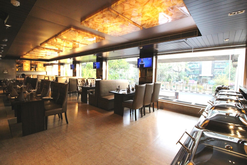 Hotel Golden Grand 46/51
