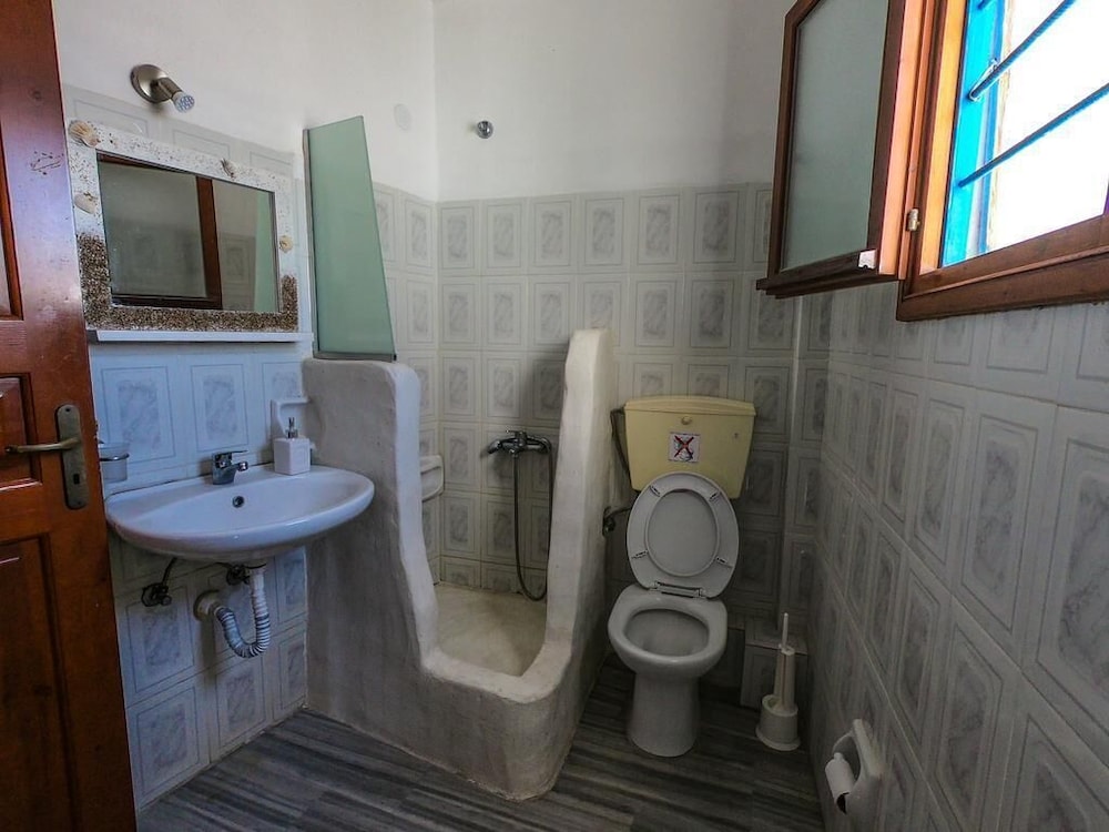 Ioanna Rooms 49/50