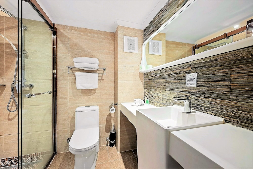 Eltham Gateway Hotel and Conference Centre 32/37
