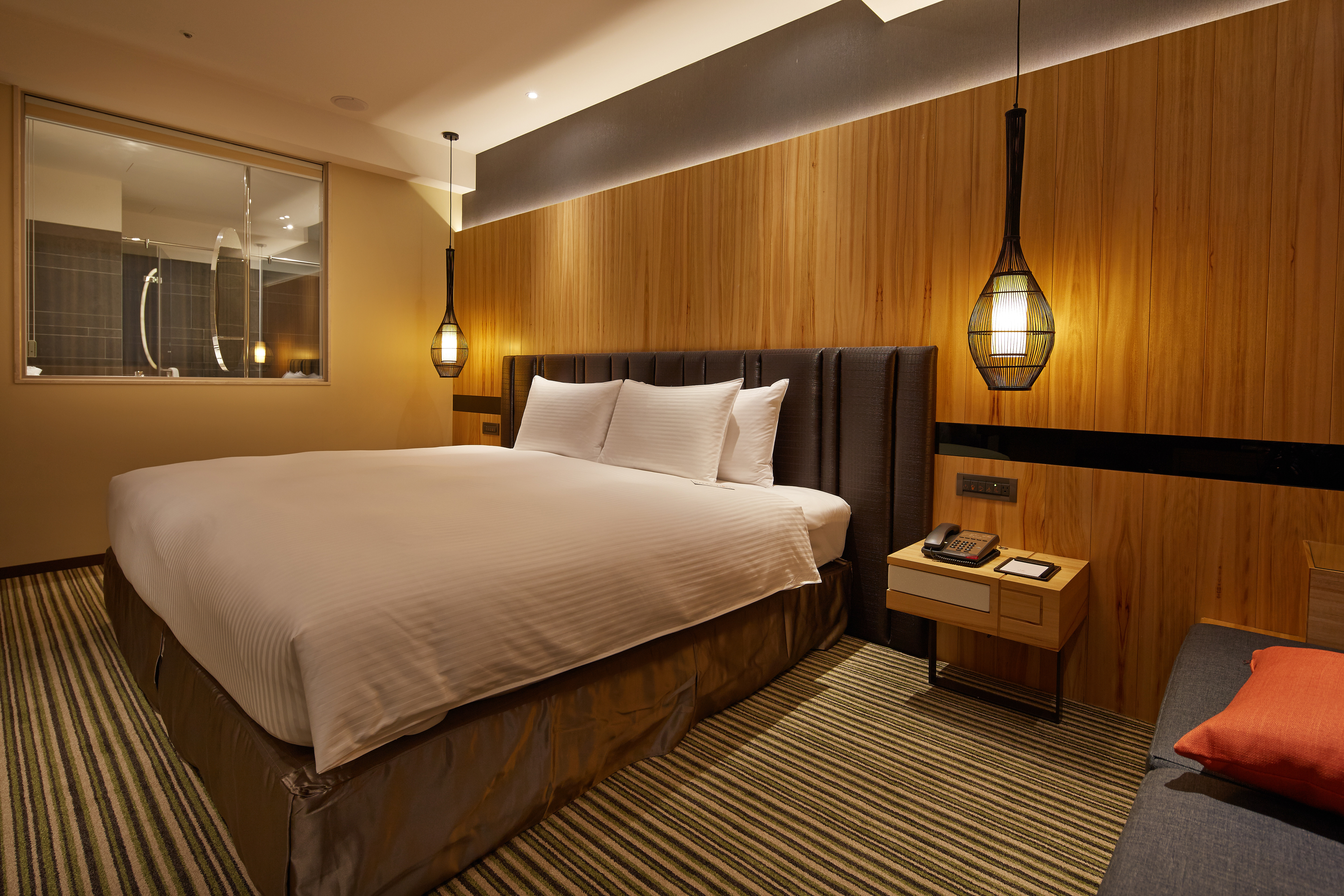 Business, Double Bed