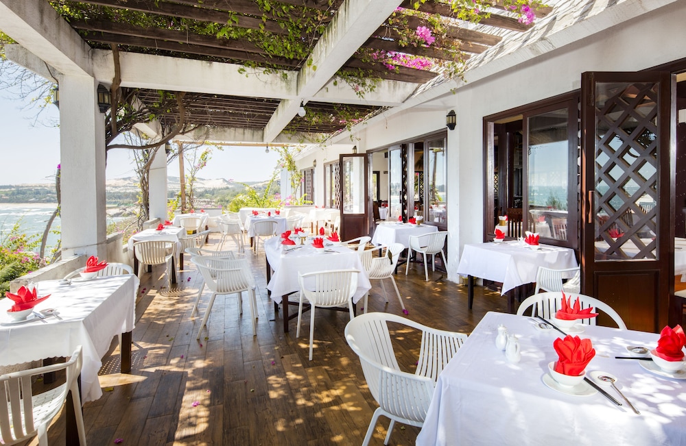 Rock Water Bay Beach Resort &amp; Spa 31/50