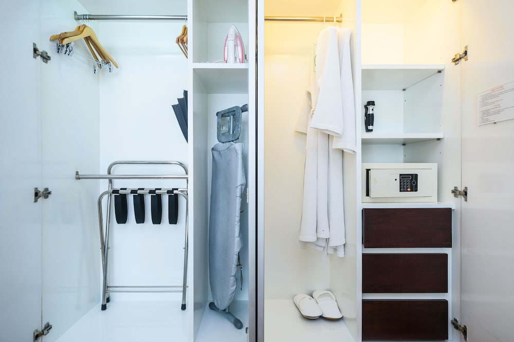Lohas Residences Sukhumvit in BANGKOK