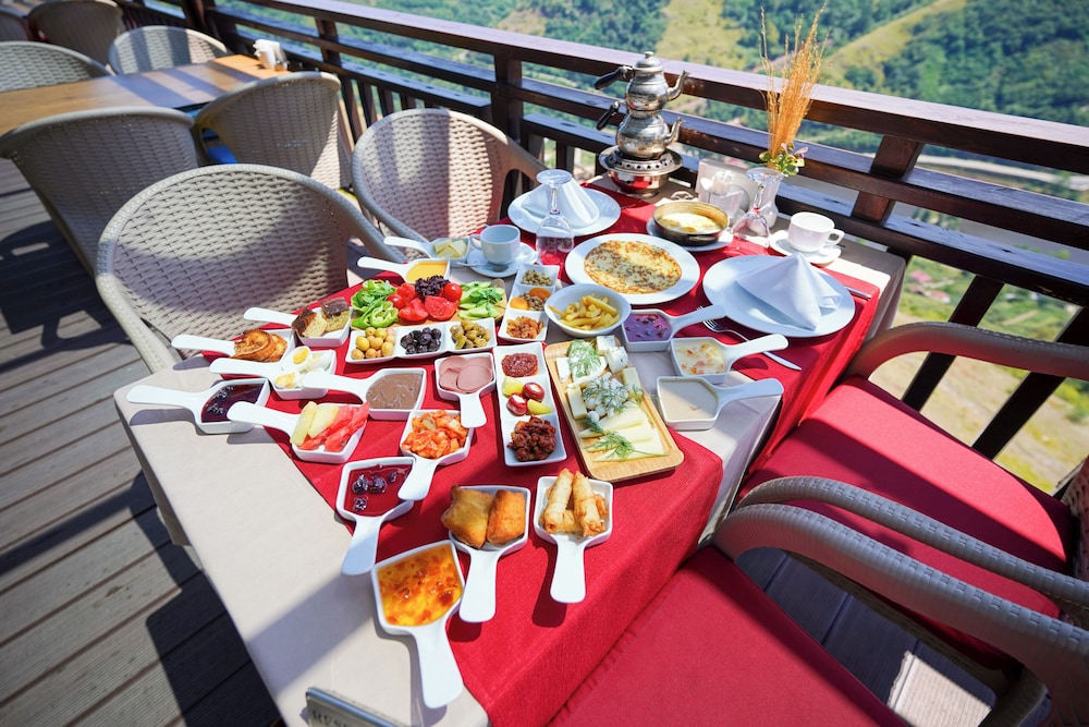 Sera Lake Resort 56/75