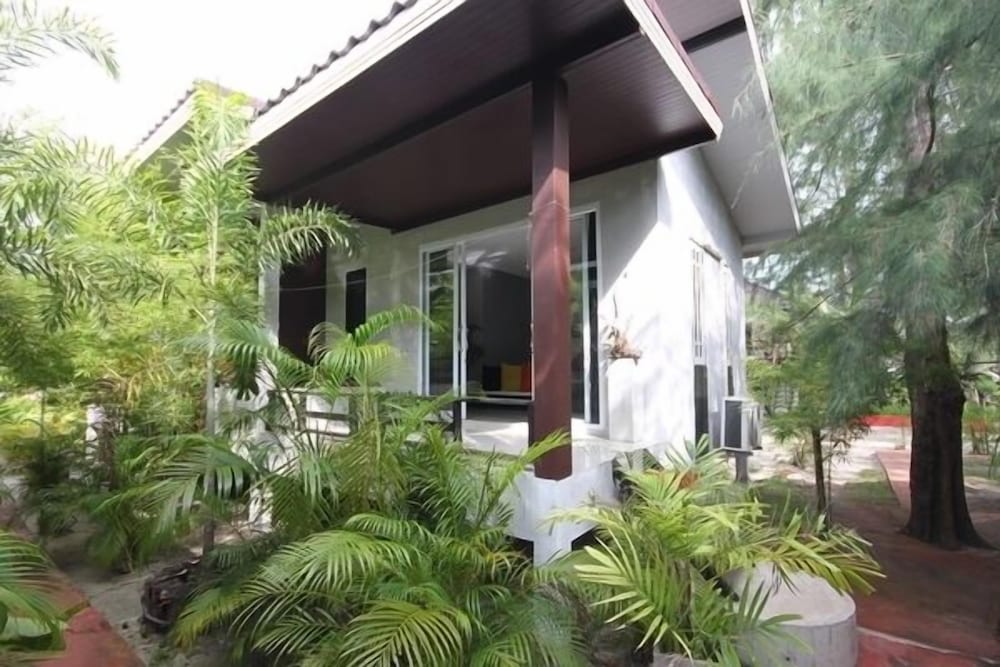 Phangan Cove 3/50