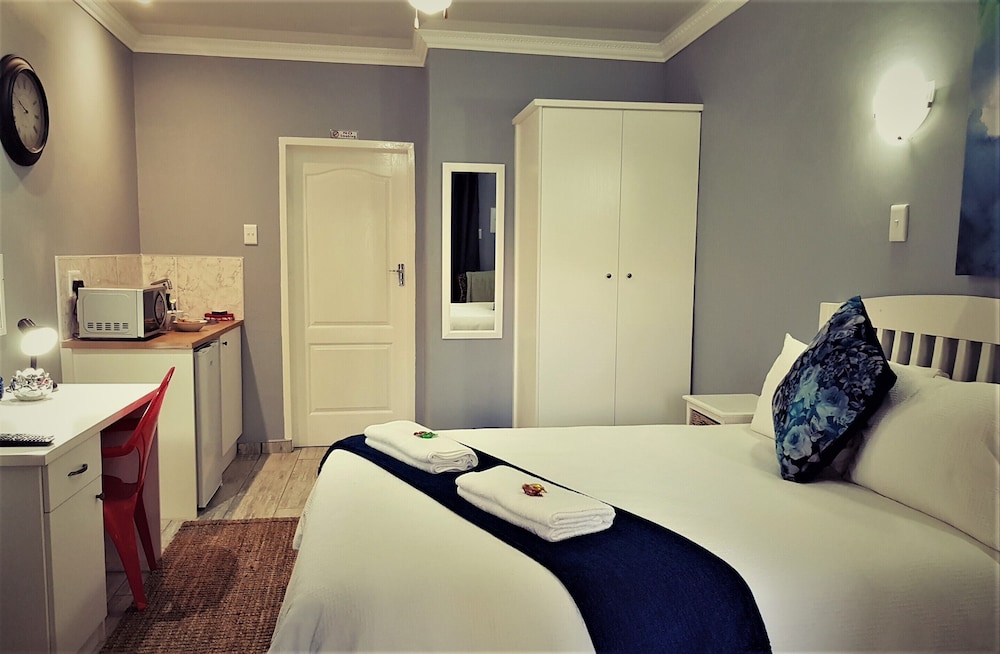 Graceland Guesthouse 27/50