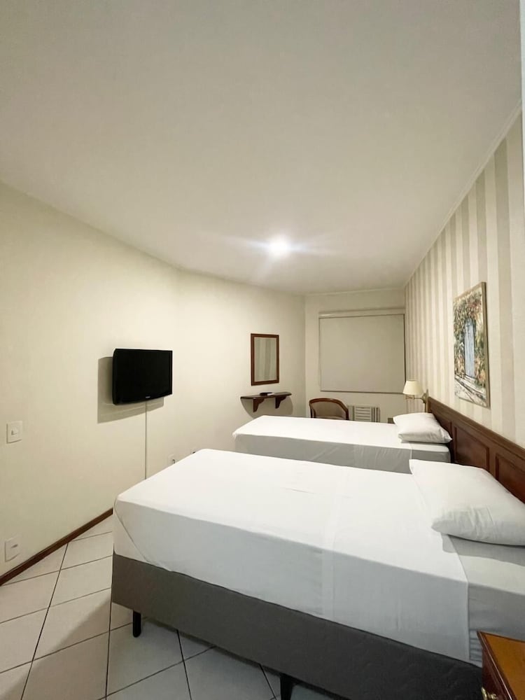 SUPERIOR, TWIN BEDS