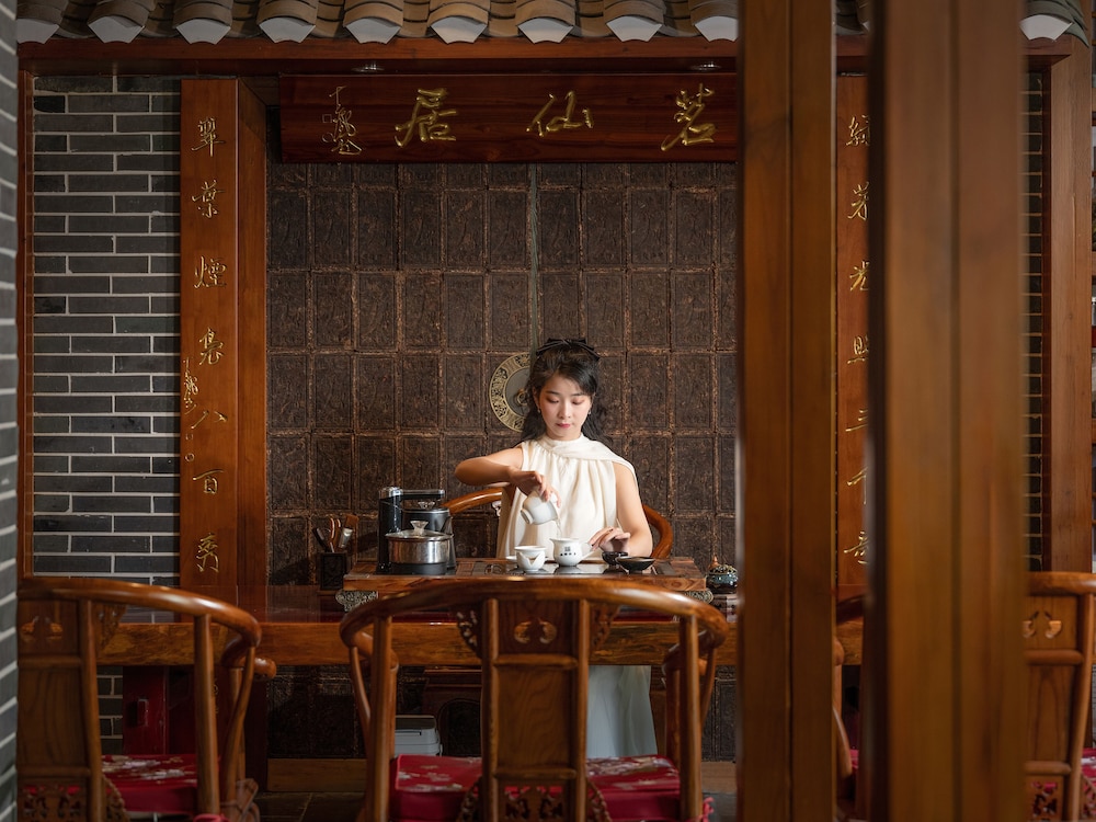 Lee's Boutique Resort 12/50