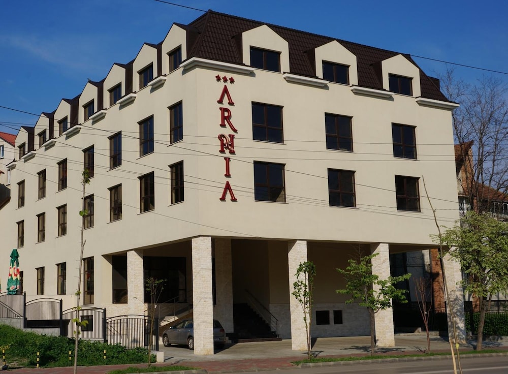 Arnia Hotel 2/64