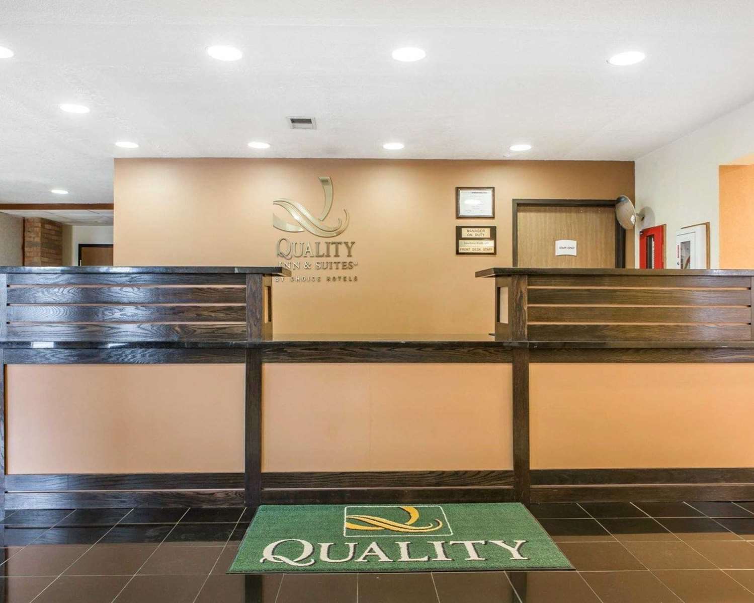 Quality Inn St. Mary's, OH 2/36