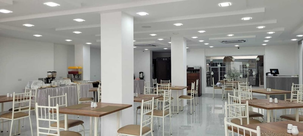 Hotel Los Almendros 18/26