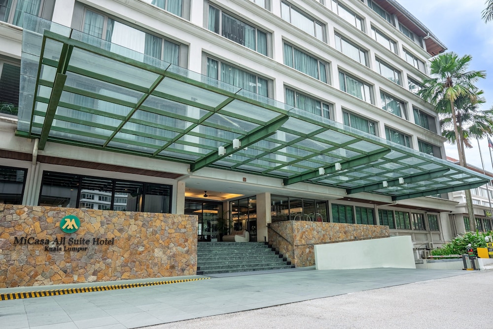 Micasa All Suite Hotel 34/44