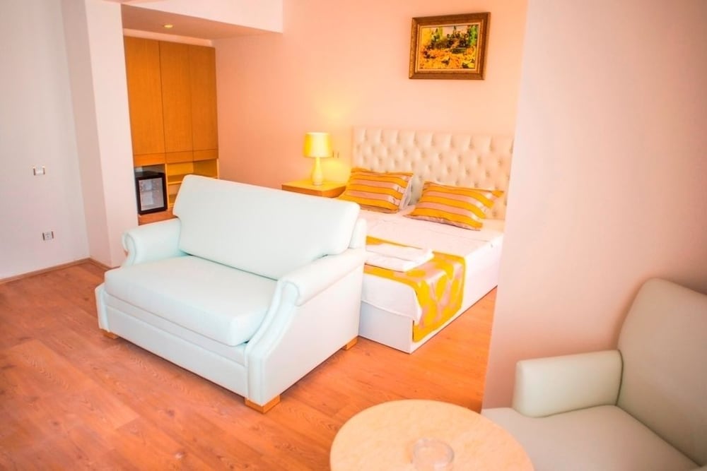 Ladonia Hotels Del Mare 18/50