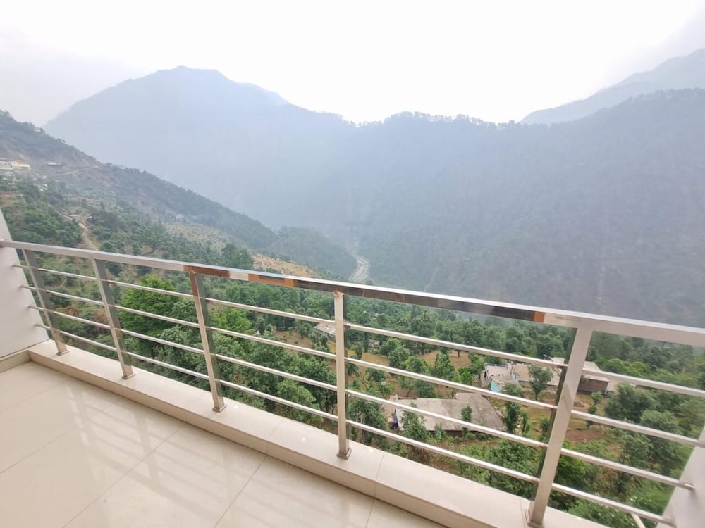 Amritara Sun Inn, Phata in Ukhimath