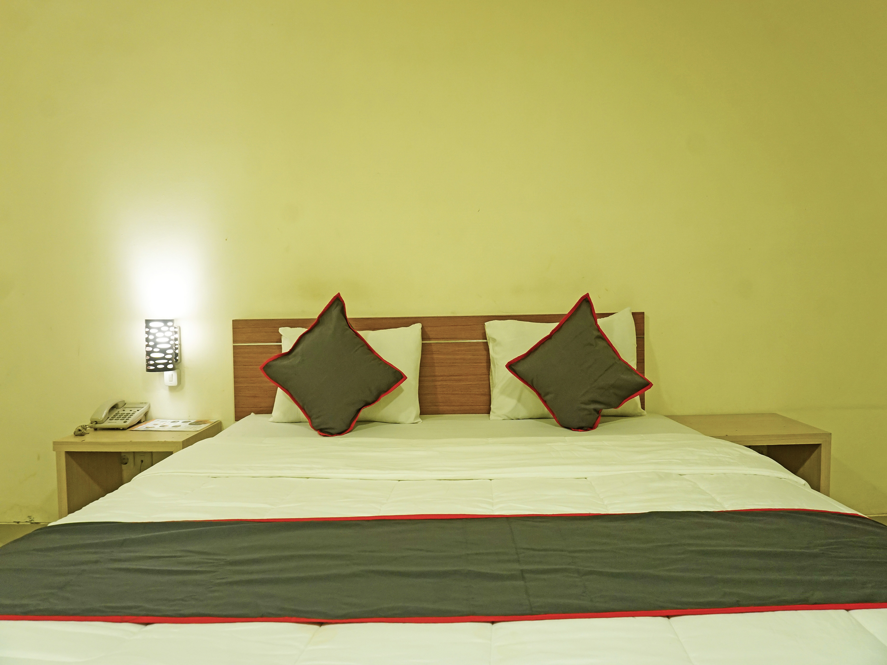 Super OYO Collection O 91409 Hotel Fiducia Otista 153 - 157 24/39