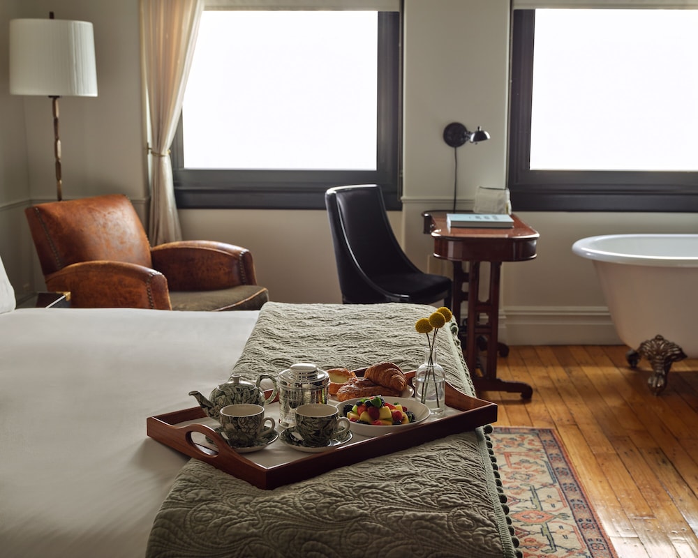 THE NOMAD HOTEL 12/33