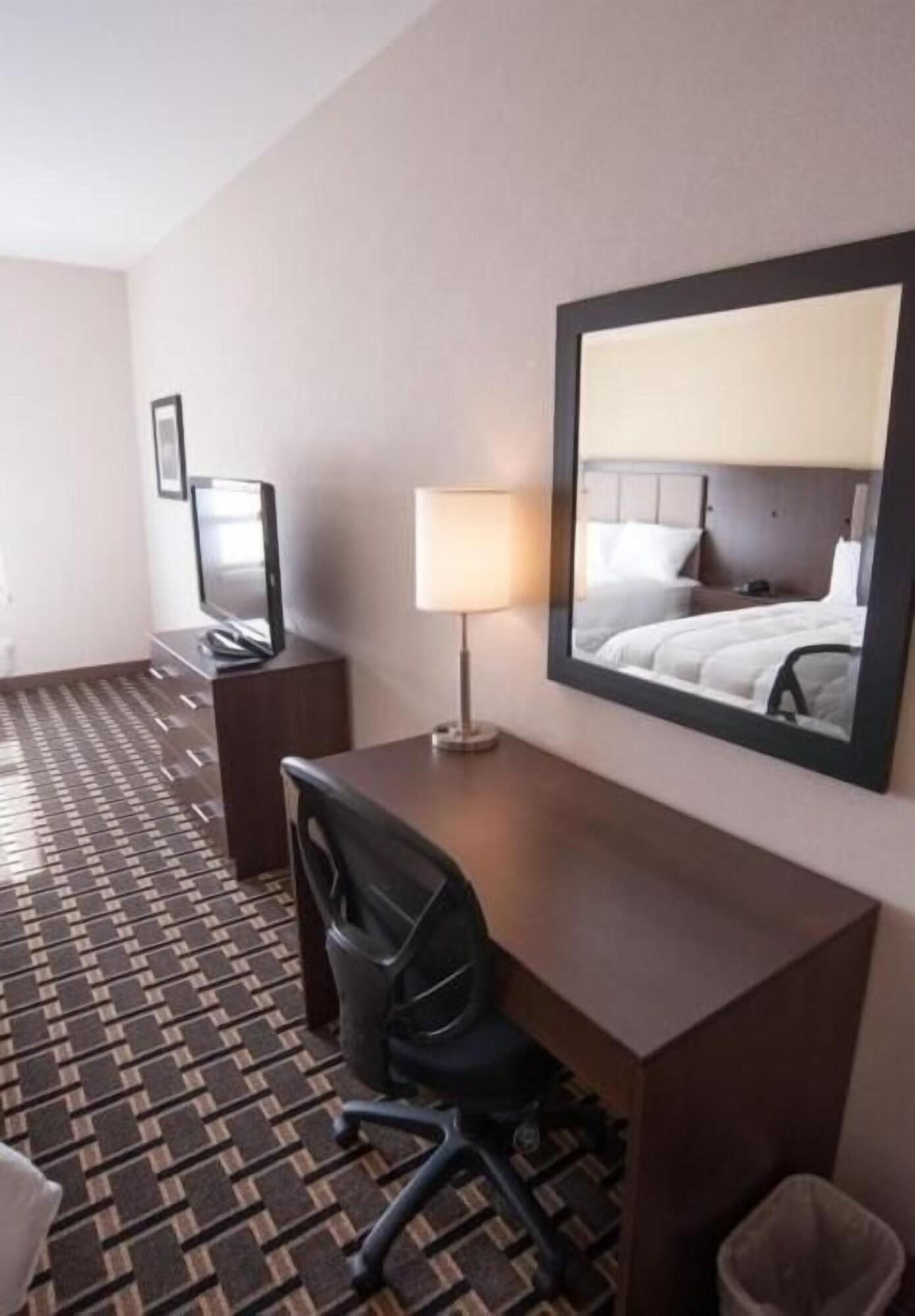 Western Star Inn and Suites Carlyle 17/30