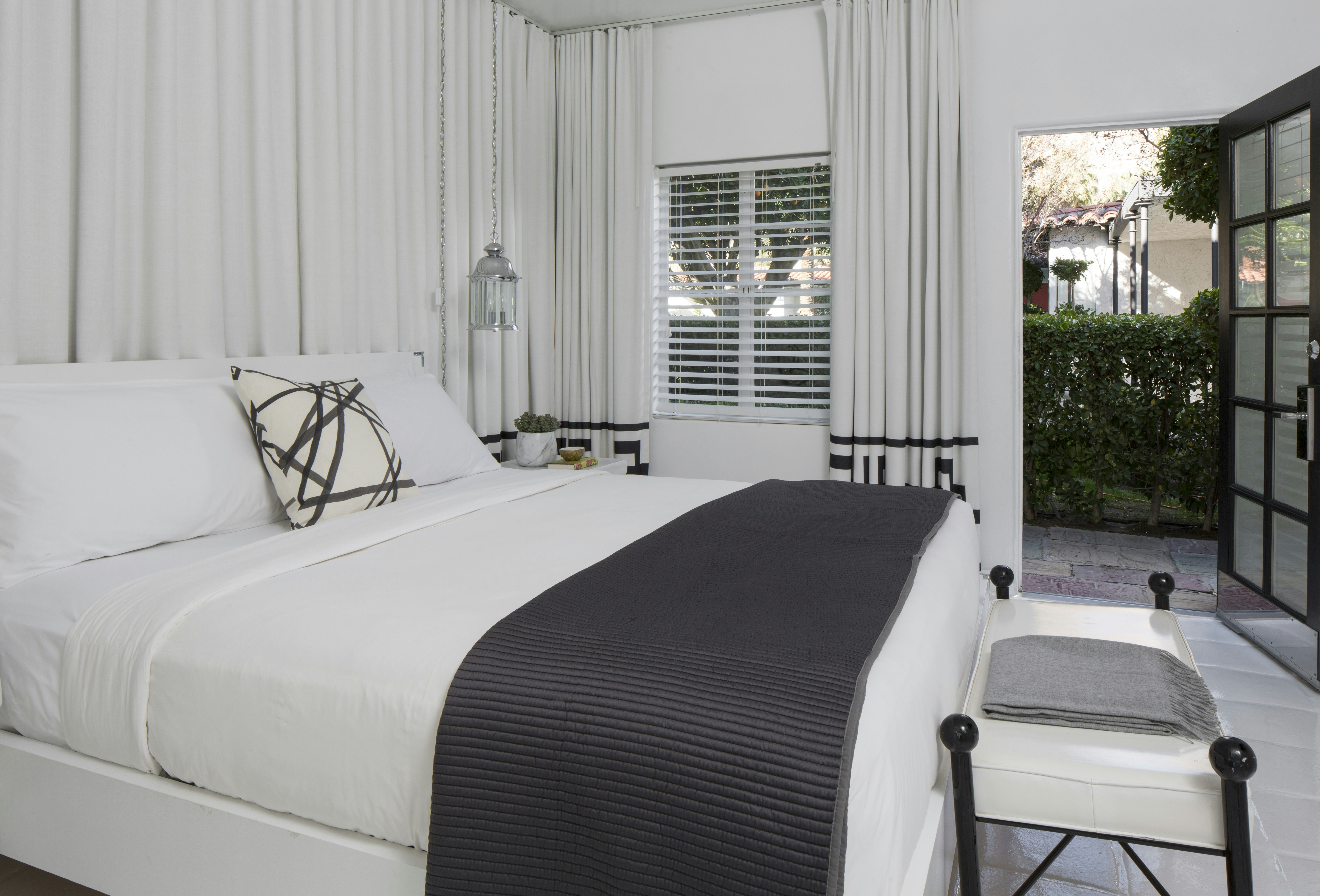 Avalon Hotel And Bungalows Palm Springs 22/85