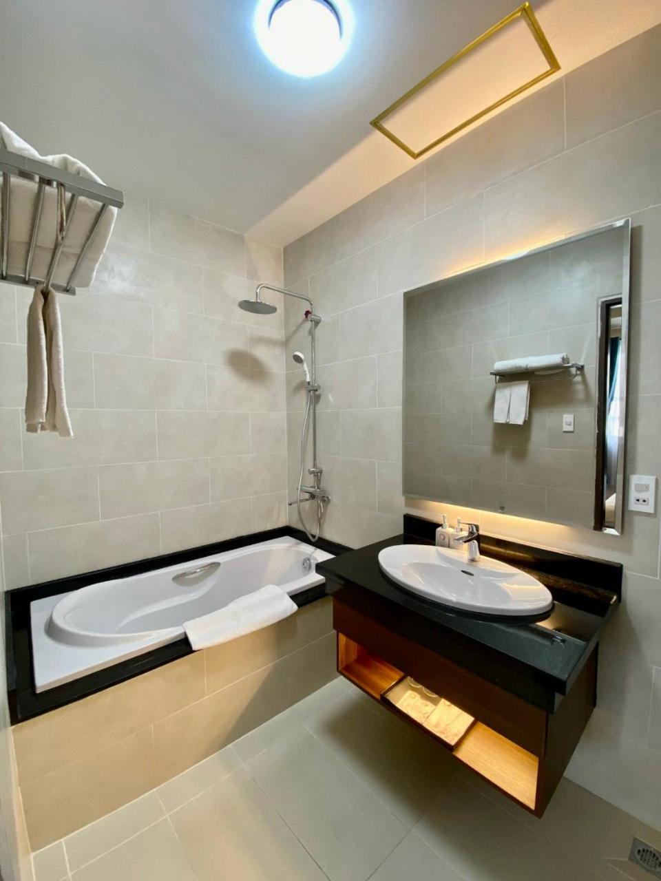 Rum Vang Da Lat 2 39/41