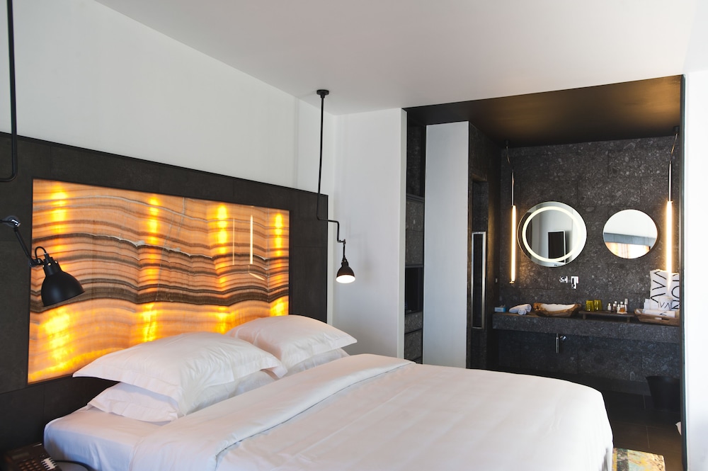Pure, King Bed, Sea View, Private Pool