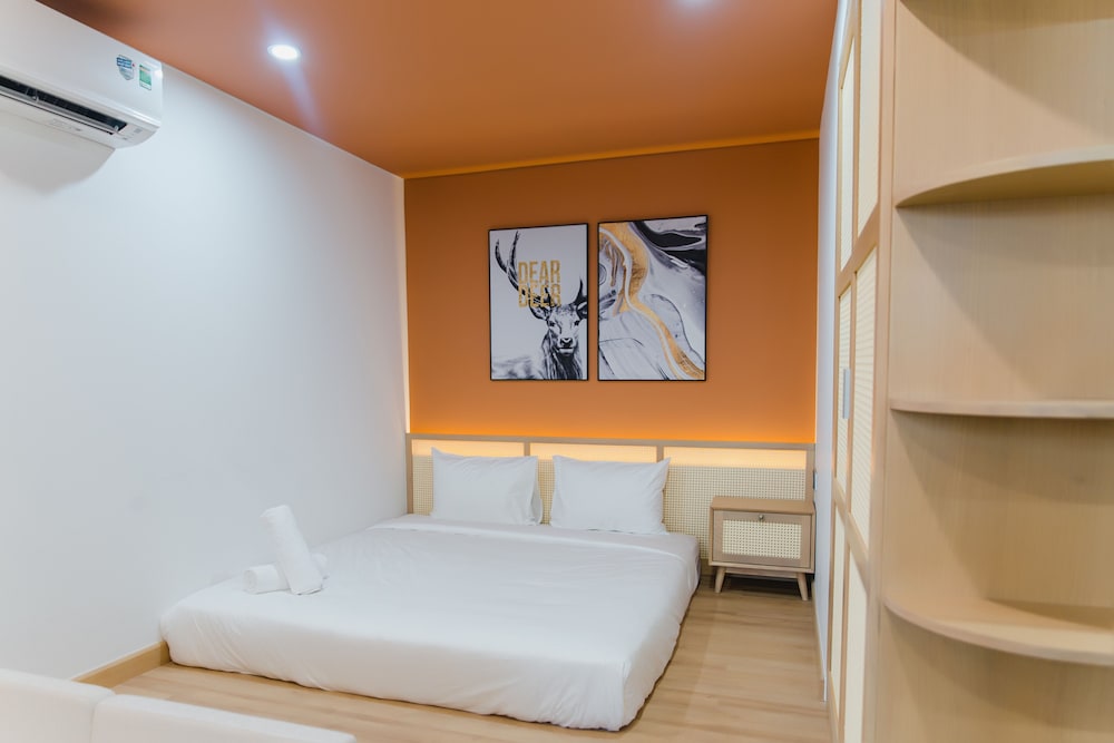 City, Studio, King Bed