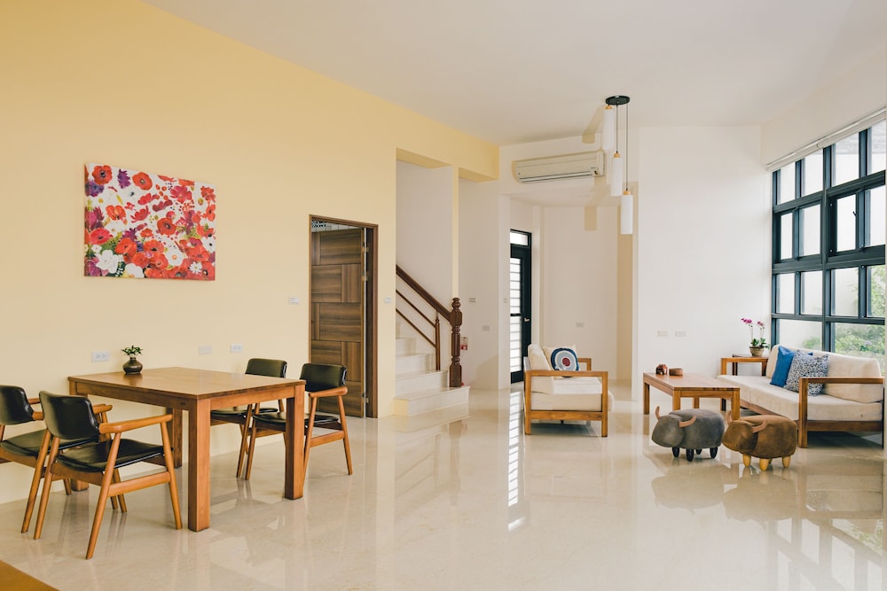 Destination Inn 22/50