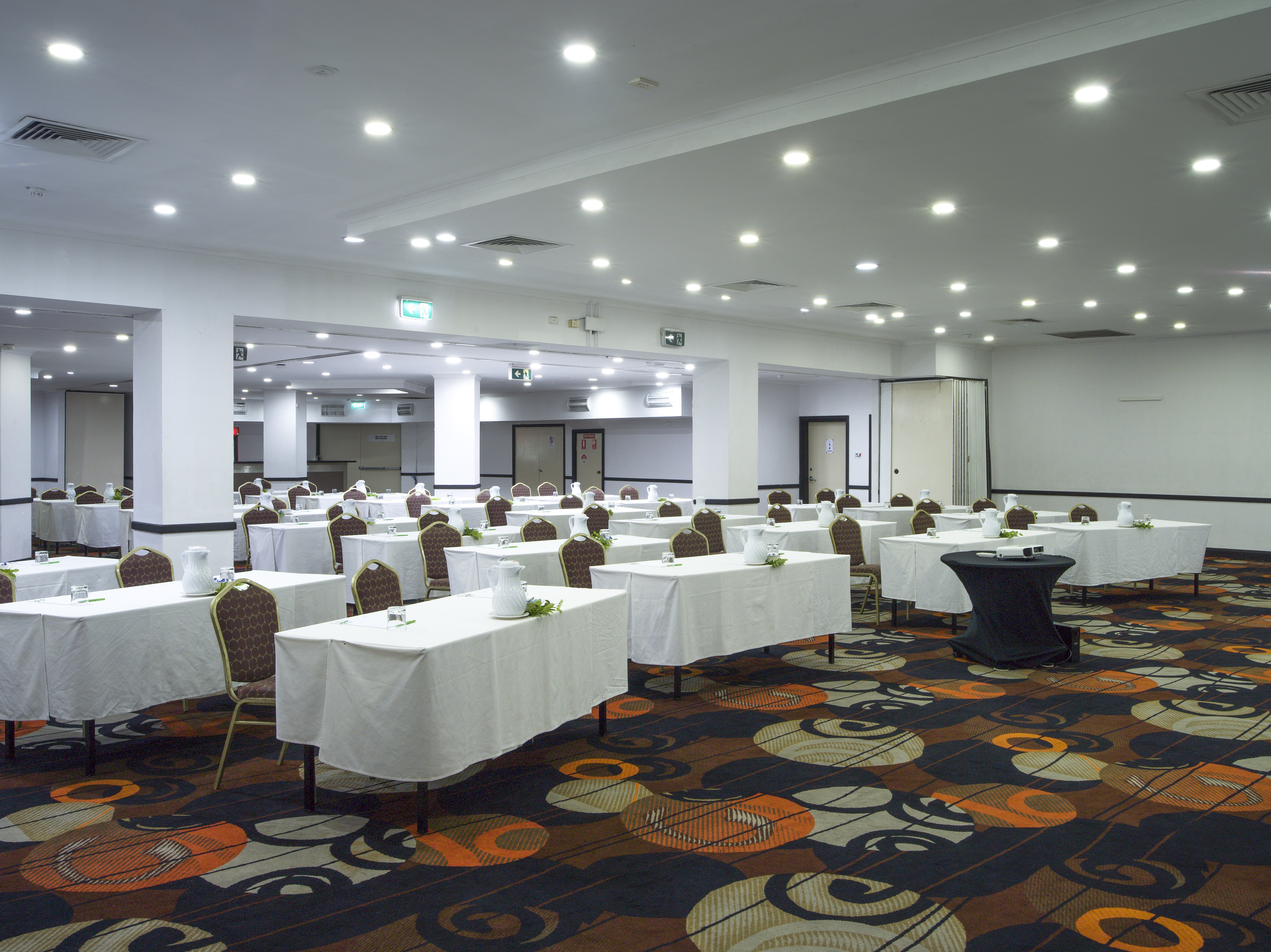 Holiday Inn Port Moresby 69/79