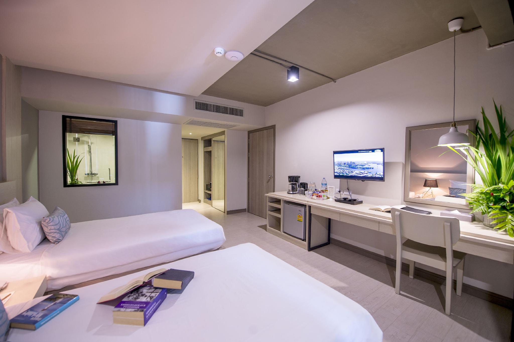 3 Bedrooms, Premier, 2 Double and Twin Beds, Krabi La Playa Resort 2/2