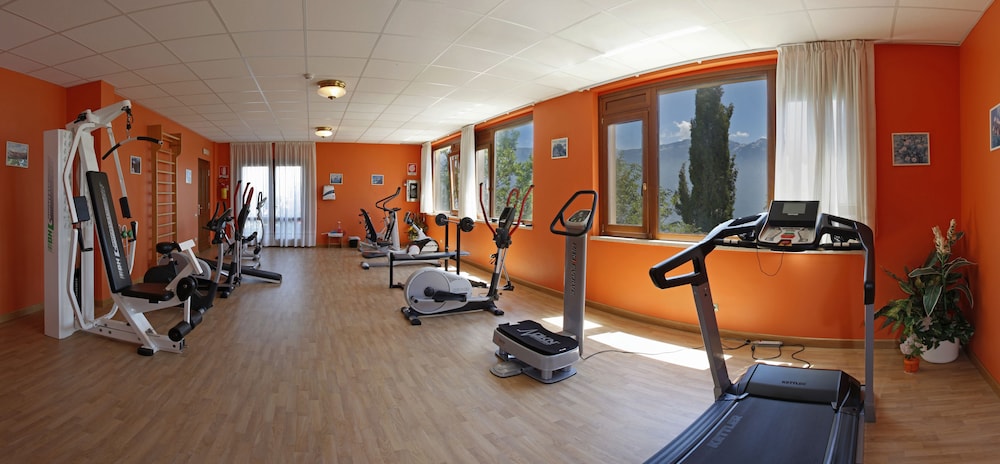 Hotel Pineta Campi 61/90