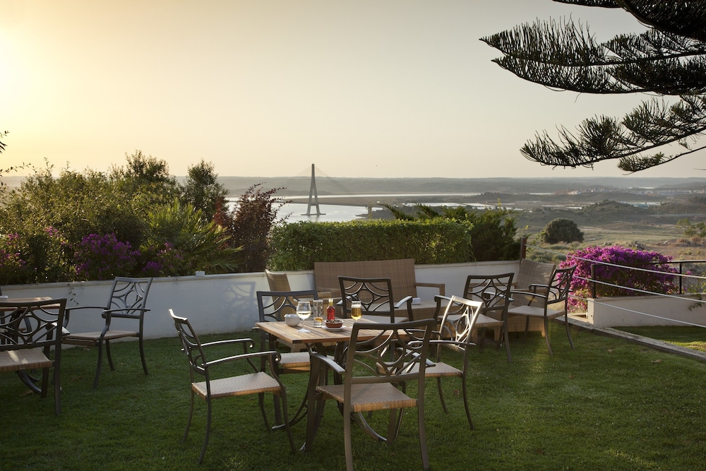 Parador De Ayamonte 44/50