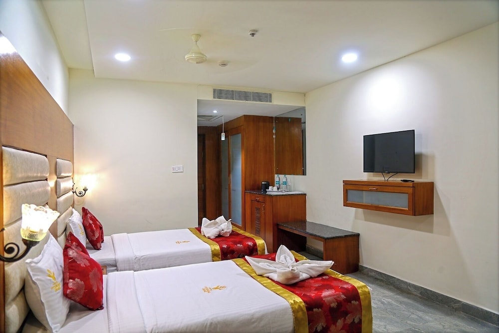 Hotel Hyderabad Grand 10/42