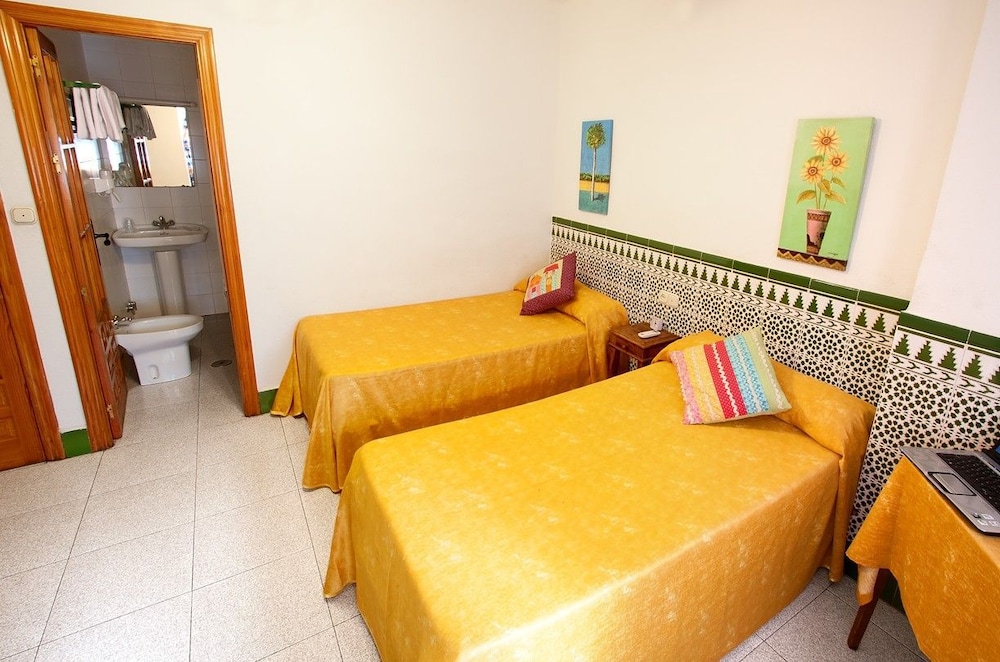 Hostal Estación Almeria 11/30