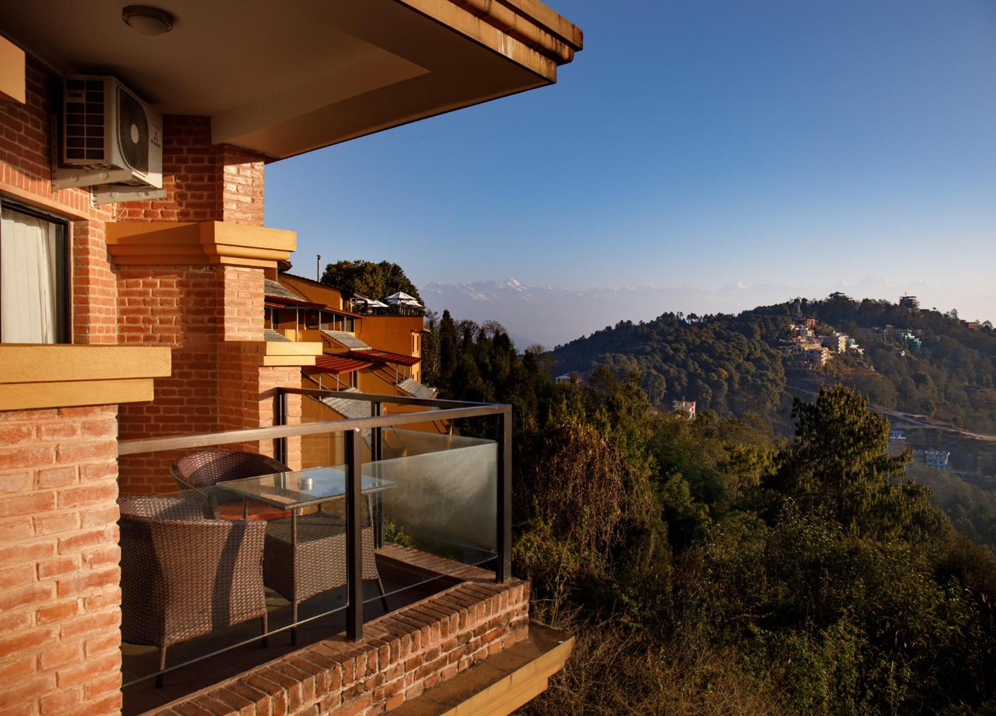 Club Himalaya by ACE Hotels 63/68
