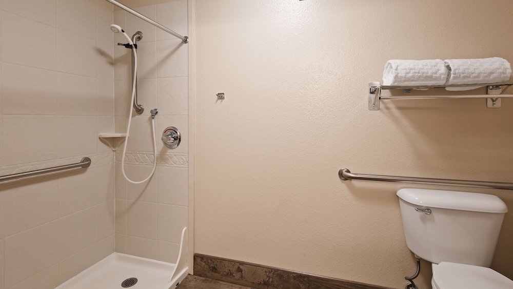 Best Western Plus Walla Walla Suites Inn 22/55