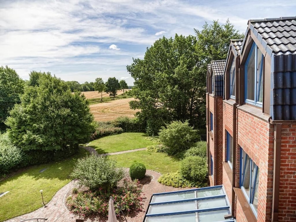 Hotel Danischer Hof Altenholz By Tulip Inn 42/45
