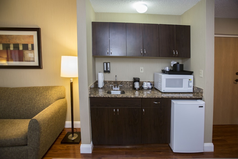 Best Western Plus Ambassador Suites Venice 37/40