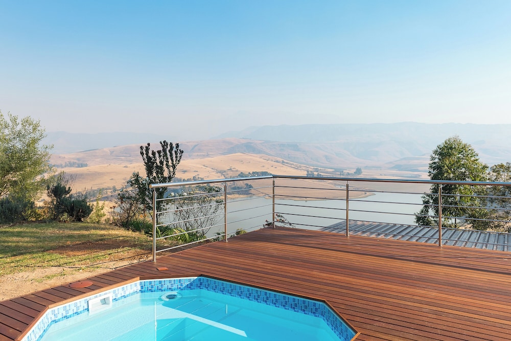 Cayley Mountain Resort 19/43