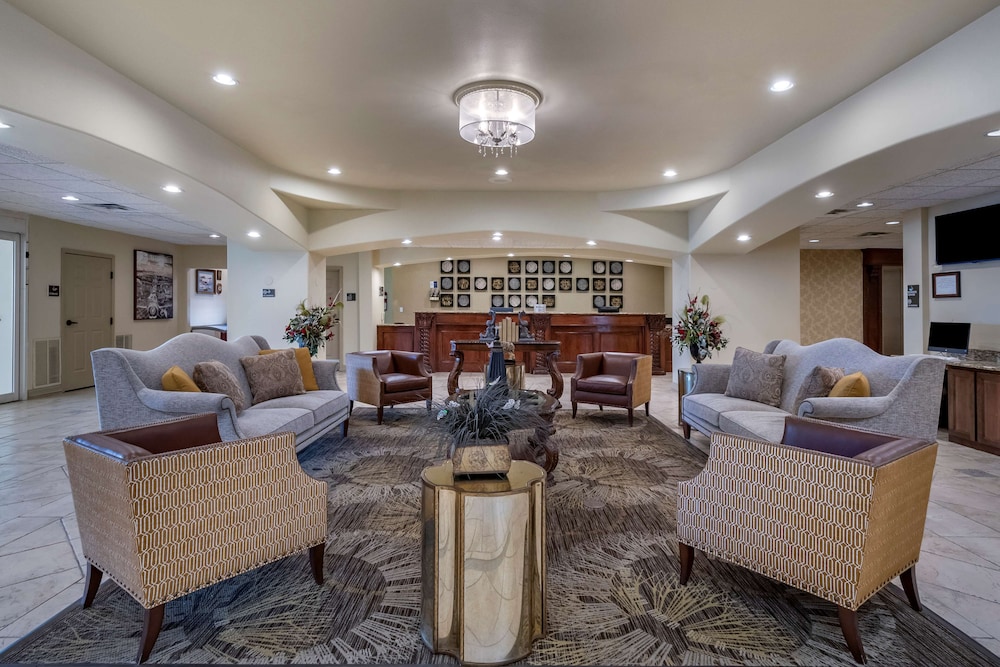 Best Western Plus Monica Royale Inn & Suites 20/31