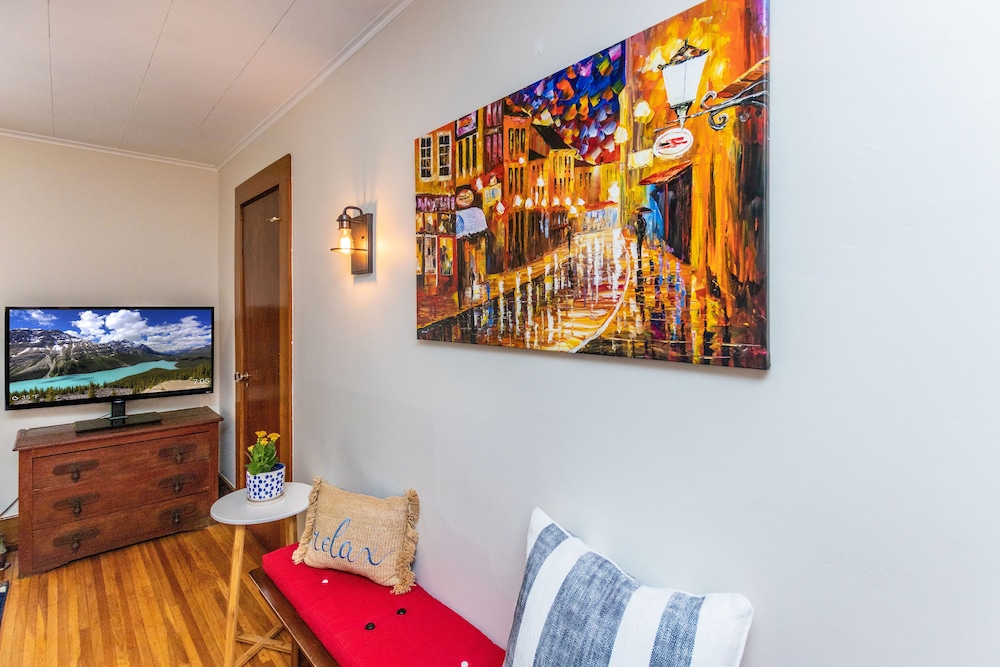 The Butler House Bed and Breakfast 20/50
